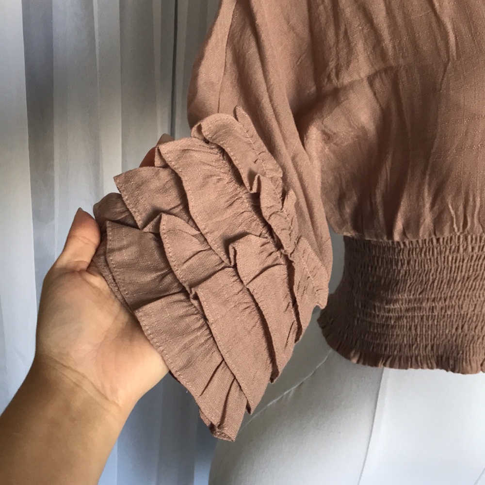 Mauve Ruffle Sleeve Crop Top - Picture 4 of 5